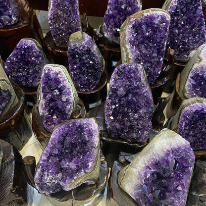 Mystic Amethyst Thunder Egg: Natural Ametista Geode Quartz for Energy Healing & Manifestation