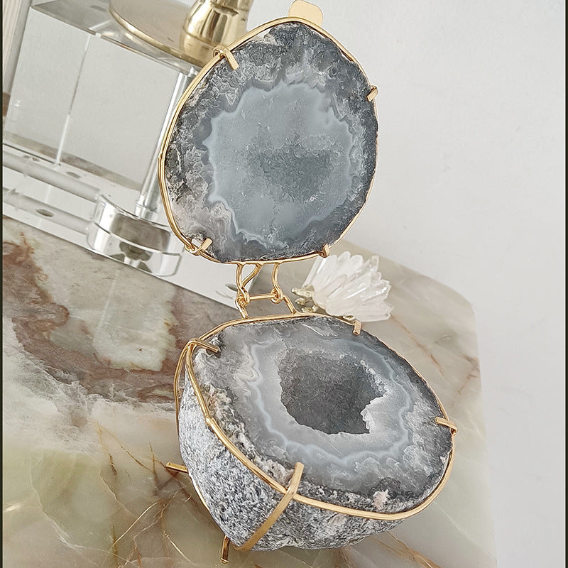 Raw Agate Crystal Geode Jewelry Box: Natural Beauty with Gold & Rose Gold Accents